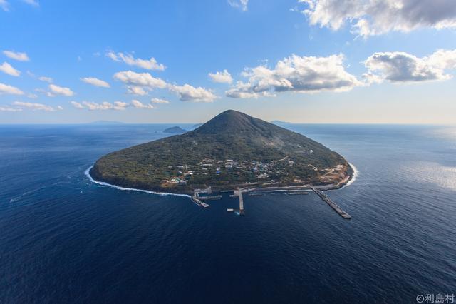 画像2: 村長自ら秘境利島を案内します!椿の島星空観察&宮塚山トレッキング