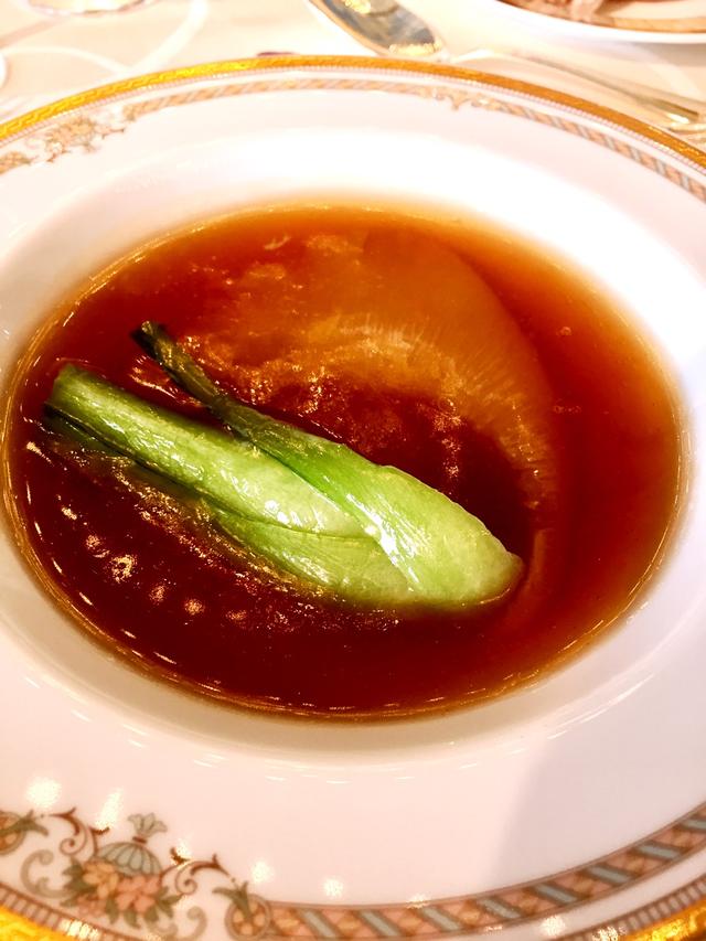 画像: ふかひれの姿煮 温野菜添え