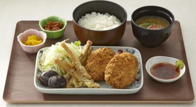 画像: 静岡県立大学イズシカめんち定食(1 人前) 1,200 円