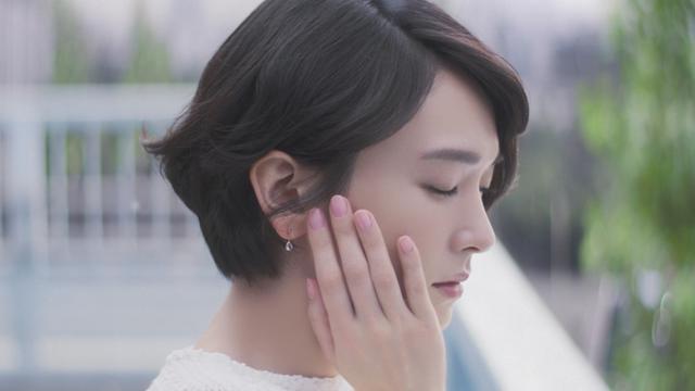 画像1: カメラマンになりきった透明感溢れる新垣結衣さんの動画公開!
