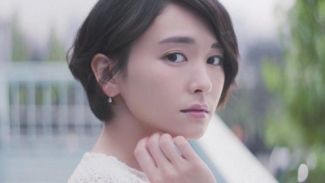 画像3: カメラマンになりきった透明感溢れる新垣結衣さんの動画公開!