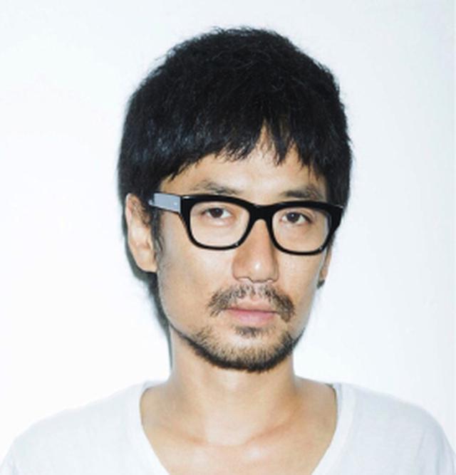 画像: ヘア&メイクアップアーティスト 河北裕介 1975年京都府生まれ。1994年よりヘアスタイリストとして活動開始。その後、ヘア&メイクアップアーティストとして、数多くの雑誌やカタログ、広告等で幅広く活躍中。これまでに携わった女性誌のカバーは300冊以上で、常に時代の先を読み提案し続け、その卓越した技術、センスには定評がある。