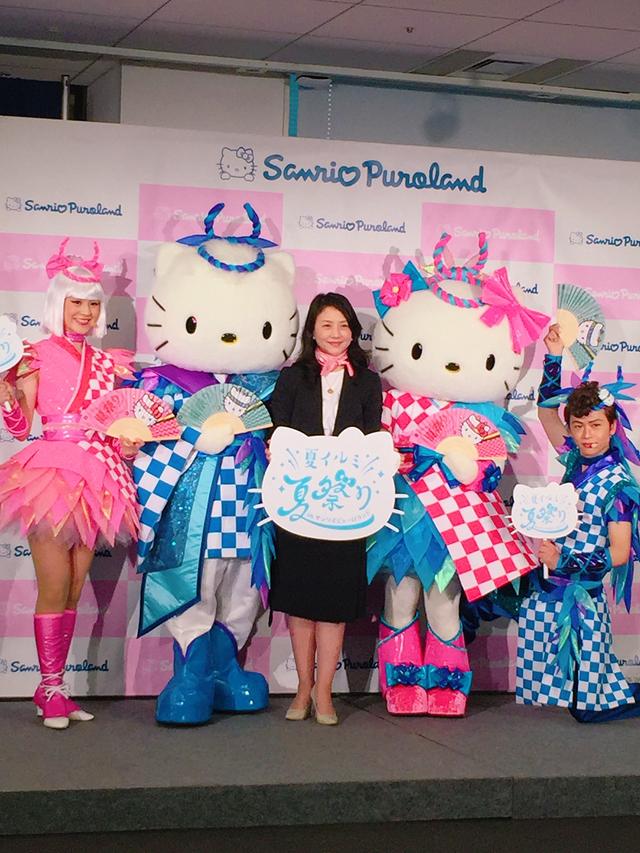 画像: サンリオエンターテイメント取締役小巻亜矢さんを取り囲んでの一枚♪