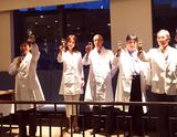 画像: 監修されたドクターによる乾杯!
