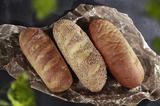 画像1: 素材そのものの味を引き出した材料でつくる『TREE by NAKED marunouchi』のホットドッグ
