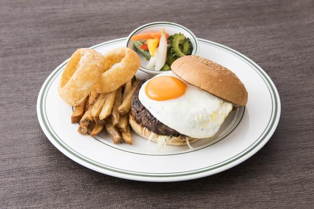画像: 「ロコモコ風ベイクドライスバーガー」1,600円