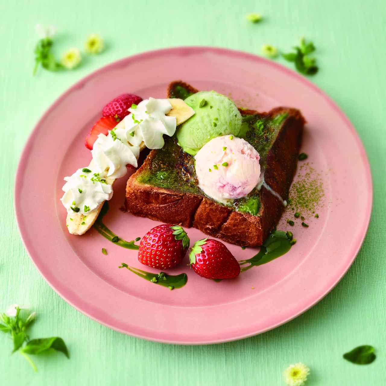 画像: 「ベイカーズフレンチトースト イチゴミルクと抹茶ブリュレ」税込 1,274円(静岡パルシェ限定)