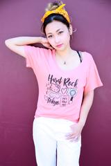 画像4: 「ハードロックカフェ」×「ハローキティ」のコラボTシャツ