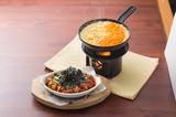 画像1: とろ~りチーズ&旨辛鶏肉が最強タッグすぎる!