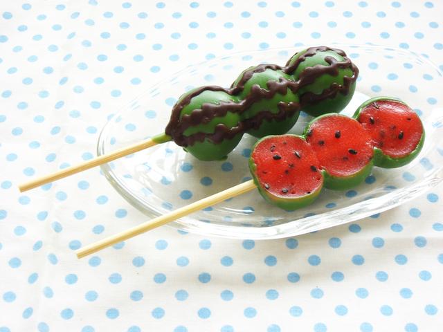 画像2: 夏季限定「すいか団子」がいよいよ販売スタート!