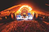 画像8: 灼熱の美らSUNビーチで15,000人が音楽に酔いしれる…