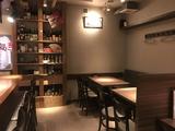 画像: この奥にも席があり、日本酒が豊富に揃っていましたよ。