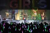 画像: ドラマ「僕たちがやりました」オープニングテーマを披露した「Mrs. GREEN APPLE」。 20代前半のメンバーで構成されていてフレッシュなパフォーマンスを披露!11/1も名古屋イベントも出演予定です。