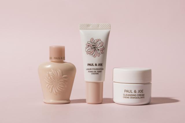 画像: お出かけ前は、PAUL & JOEのコスメでメイクアップ。秋冬までゆるぎないツヤ肌美人を目指しましょう♪