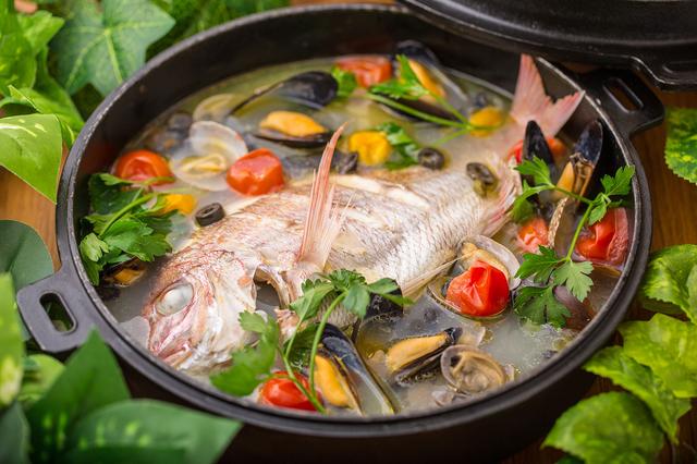 画像: 銚子直送鮮魚のアクアパッツア