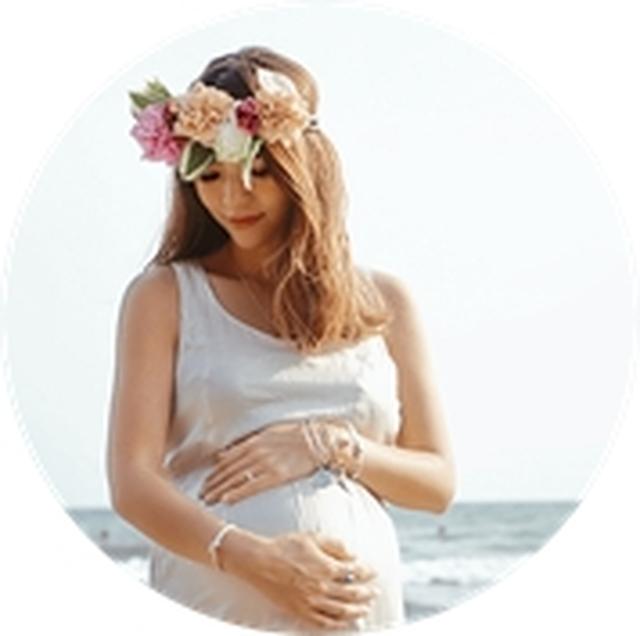 画像: ファッション、料理、インテリア、そして旅。すべてにおいてスタイリッシュなそのライフスタイルが20代女性の羨望の的になっているプロトラベラー。2016年9月には、自身のハワイ挙式をディレクション。そのGENICでオシャレな結婚式のすべてを納めた書籍、『Hawaii Rustic Wedding』を、GENIC TRAVELシリーズより上梓。 www.instagram.com