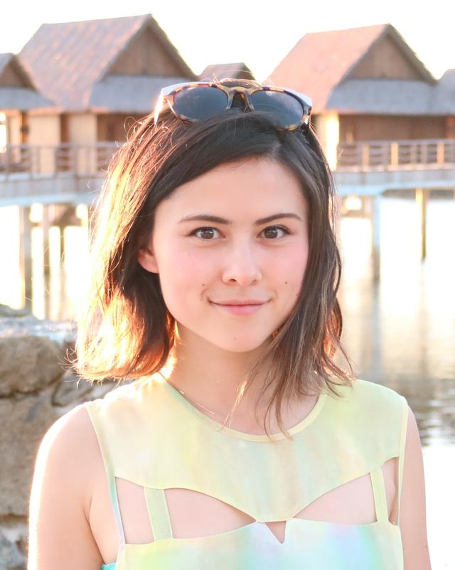 画像: Instagram: https://www.instagram.com/furpuff/?hl=ja Twitter: https://twitter.com/frankiecihi 渡航先:ニューカレドニア 情熱トラベルテーマ:美しい海でシュノーケリングを体験し、自身のアート作品にインスピレーションを与える。 1988年東京生まれ、日本とアメリカのハーフ。ニューヨークの美大 School of Visual Arts を卒業し、現在は画家として幅広く活動する。 作品はキャンバスに止まらず壁画やライブペイントなど多岐に渡り、Starbucks, Facebook, Instagram, MINI Cooper, Adobe, Microsoft など様々な企業とのコラボレーションに参画。ニューヨークでの個展を始めアジア各国のアートフェアに出展するなど、グローバルに活動を展開中。