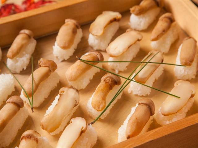 画像: 松茸の寿司