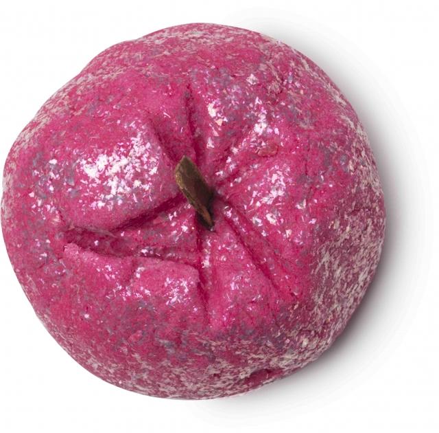 画像: 『ピンクパンプキン』(バブルバー) ¥850 (税込) / 100g プラスチックフリーのラメがキラキラと輝くピンク色のパンプキンのバブルバーが新登場。肌を健やかにするゼラニウムオイルとベルガモットオイルの豊かな香りが全身を包み込みます。