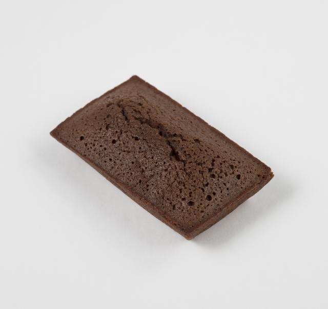 画像: ●フィナンシエ ショコラ リンツの高品質のチョコレートを練り込んだ生地は、カカオの風味がしっかりと感じられます。