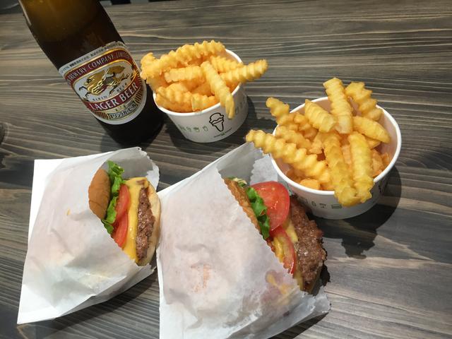 画像2: 【試食レポ】みなとみらいに「シェイクシャック」が上陸‼︎
プレオープニングパーティーへ