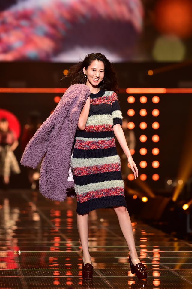 画像: 人気モデルの河北麻友子さん