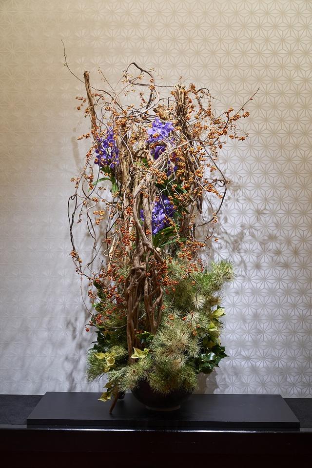 画像2: 紅葉から秋の七草まで 秋の草花が文化財に咲き乱れる…