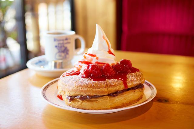 画像1: 季節限定!甘さ、ほっこり。食べて感じるコメダの秋『小倉ノワール』