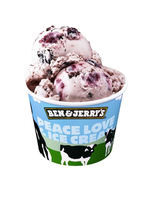 画像: プレーンスコーン×チェリーガルシア (チェリーアイスクリームの中に、チェリーとチョコのチャンクが絶妙のアクセント。)