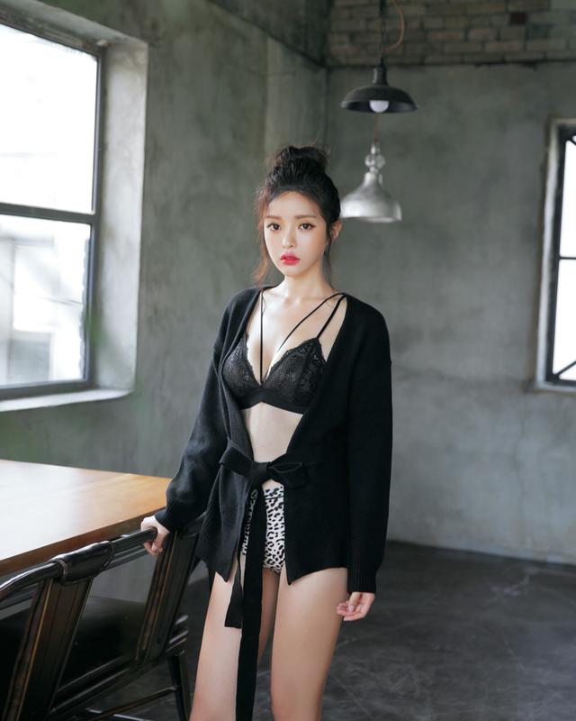 画像: お部屋でも外でも着れるシンプルさ。 www.dholic.co.jp
