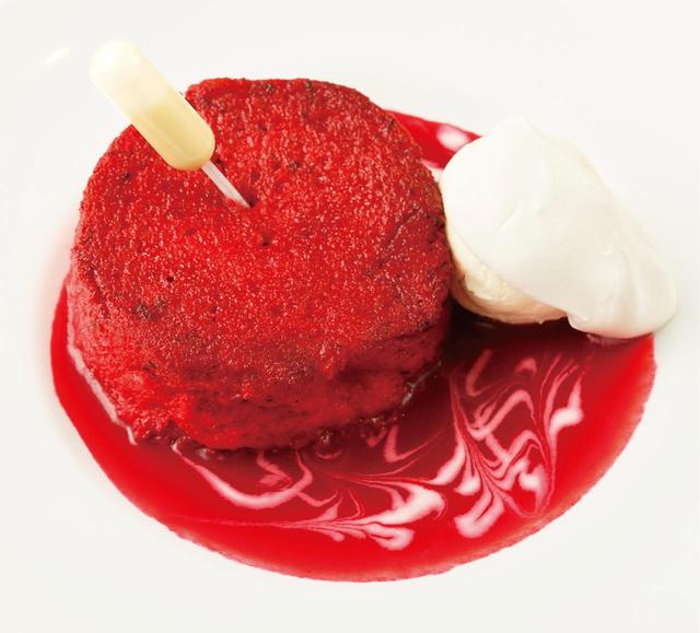 画像: ●商品名 :ふわとろフレンチ ~レッドベルベット~ ホワイトチョコレートのソース ●販売価格:1,200円(ドリンクセット 1,500円~)
