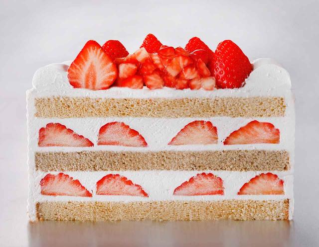 画像2: エクストラスーパークリスマスあまおうショートケーキ 18,000円(約直径18cm×高さ9cm)