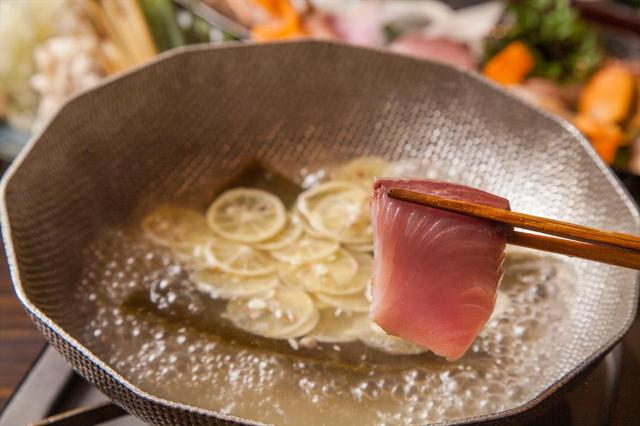 画像: 『”酢橘たっぷり” 豪華 海鮮しゃぶしゃぶ5種の薬味添え』 1人前 3,090円