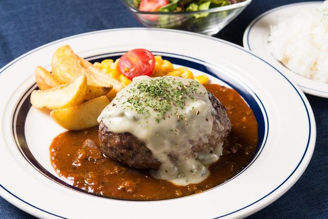 画像: 【NEW】熟成牛ゴルゴンゾーラチーズハンバーグランチ〔ライス・サラダ付〕1,580円(+税) 世界三大ブルーチーズの一つである「ゴルゴンゾーラチーズ」のコクと、自家製デミグラスソースがハンバーグとの相性抜群。チーズ好きにはたまらない癖になる味わいです。