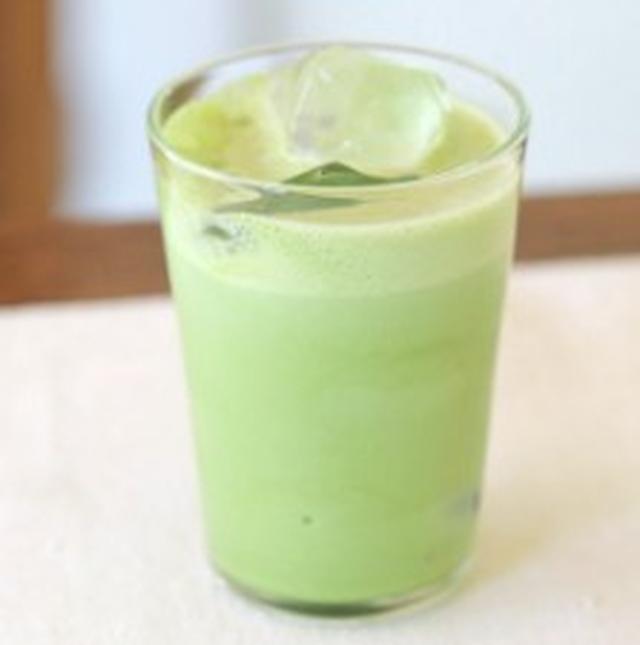 画像: 粉末を牛乳で溶かしてラテに♪
