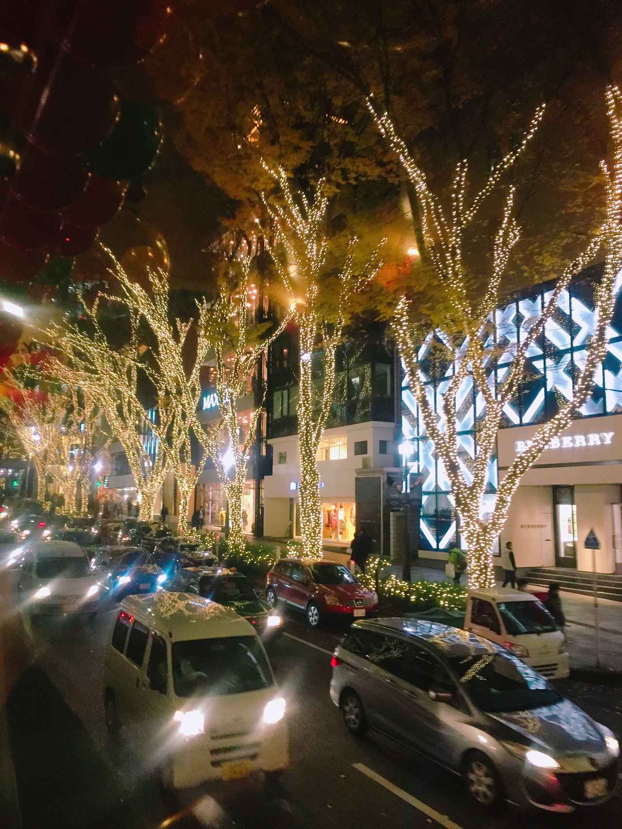 画像4: イルミネーションスポットをクルージングするパーティーバスも♡