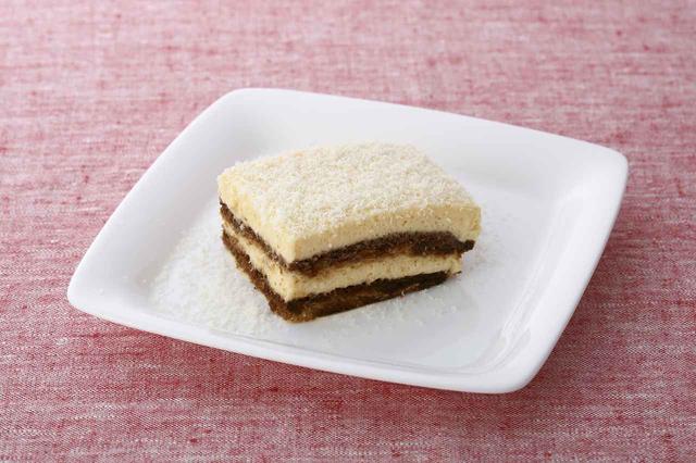 画像: ■商品名:ホワイトチョコレートのティラミス ■価格:756 円(税込) ■販売期間:12 月1 日(金)~ 12 月31 日(日) ■販売店舗:名鉄百貨店本店、福屋八丁堀本店、小倉コレット井筒屋、福岡三越の4 店舗 ■商品説明:マスカルポーネとホワイトチョコのムースに、エスプレッソシロップのほろ苦さを合わせた、冬限定のティラミスです。