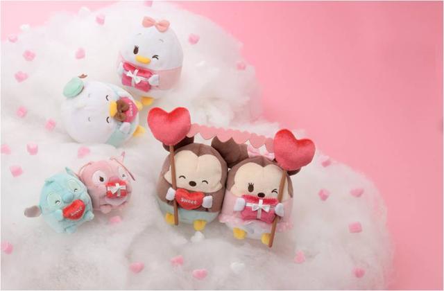 画像: バレンタインギフトを手にした幸せいっぱいのDisney ufufy(ウフフィ)もスペシャル仕様で1月26日(金)に登場!