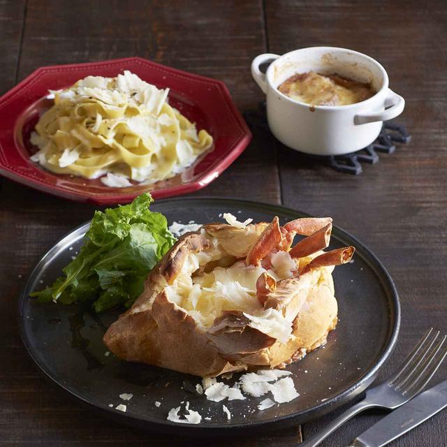 画像: ズワイ蟹とアボカドの包み焼き シンガポール風