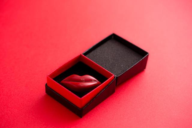 画像1: バレンタイン限定商品「Love Kiss」