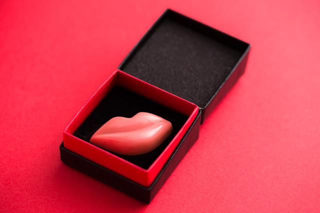 画像2: バレンタイン限定商品「Love Kiss」