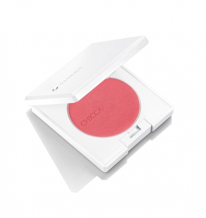 画像2: 新色 全1色 3,000円（税抜）／ケース　全1種　2,000円（税抜） 05　マンゴープレス　いきいきとした血色感と柔らかな雰囲気をもたらす、優しいピーチ。