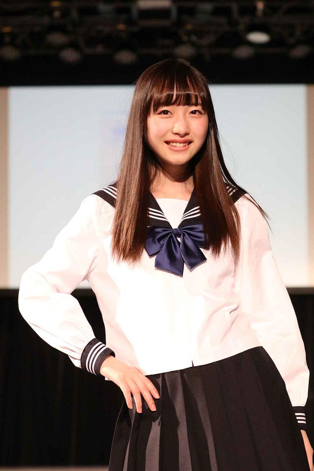 画像: LINEのスマートスピーカーCMなどに出演し注目される、ブロッサムレポート ネクストブレイク賞内田珠鈴さんは白いセーラー服を着用。