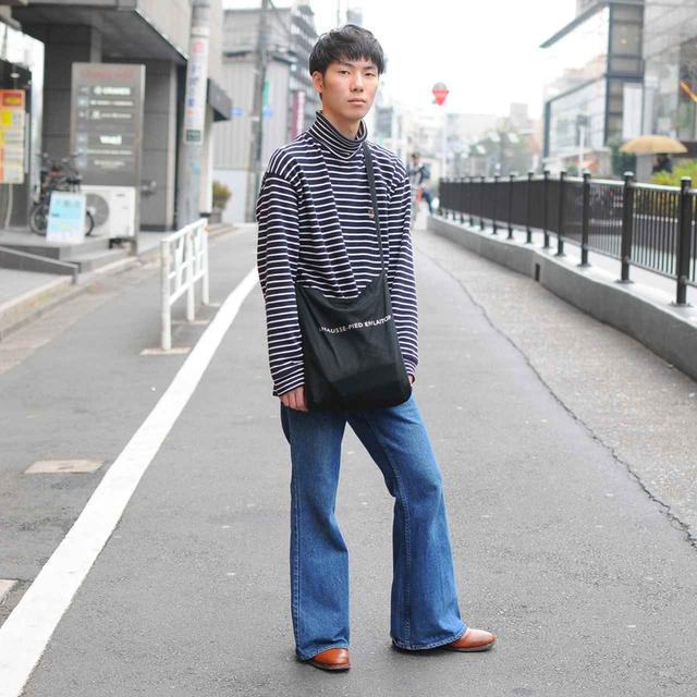 画像2: ラッパのように裾が広がったシルエットがリバイバルの予感!