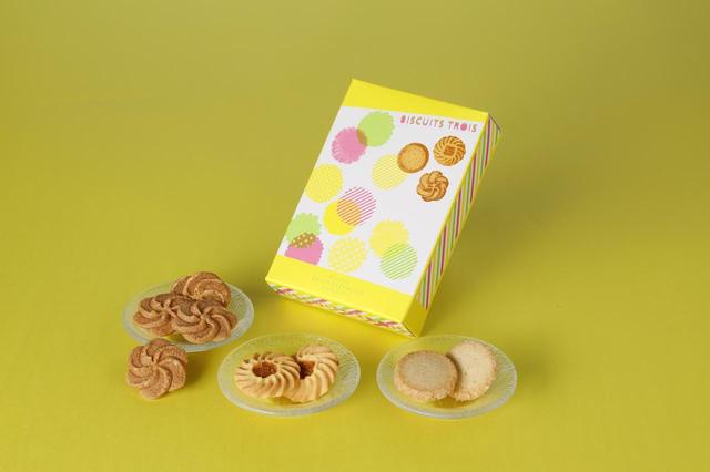 画像: かたち、厚み、食感、香り、そして味わい。 小さくても個性豊かな菓子としてそれぞれにふさわしい素材を吟味して焼き上げたビスキュイ3種類の詰め合わせです。