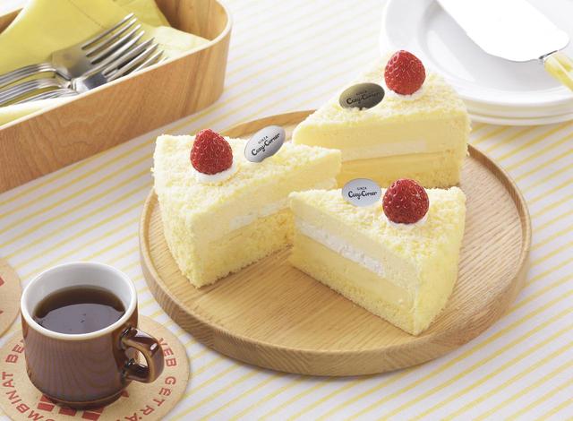 画像: 価 格: ¥430(税込¥464) 特 長: ベイクドチーズの上に、チーズムース、フロマージュブランムースを重ねました。3種のチーズの層が奏でる爽やかなハーモニーをお楽しみください。