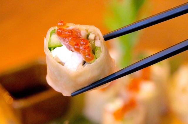 画像2: カフェのような女性向け居酒屋で日本酒19種飲み放題!