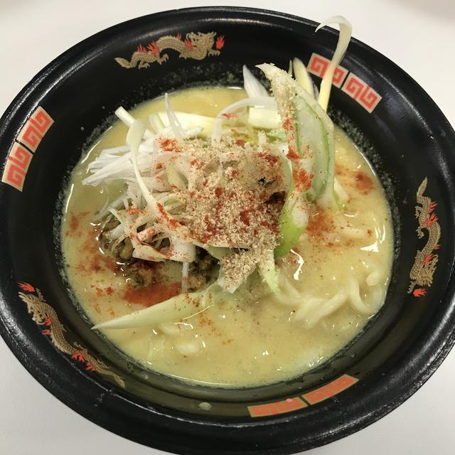 画像: 佐野ラーメン・カレー版を試食しました!カレーはそこまで辛くなく美味しかったです。