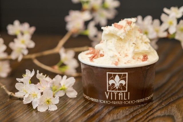 画像: “ラッテ・ディ・桜” ミルクジェラートに国産桜花と国産桜葉を合わせて桜香るジェラートに仕上げました。ほんのりピンクの色合いが春の訪れを感じさせます。