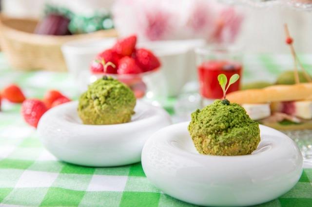 画像3: 新緑の季節を先取り!「苺と抹茶のアフタヌーンティー」